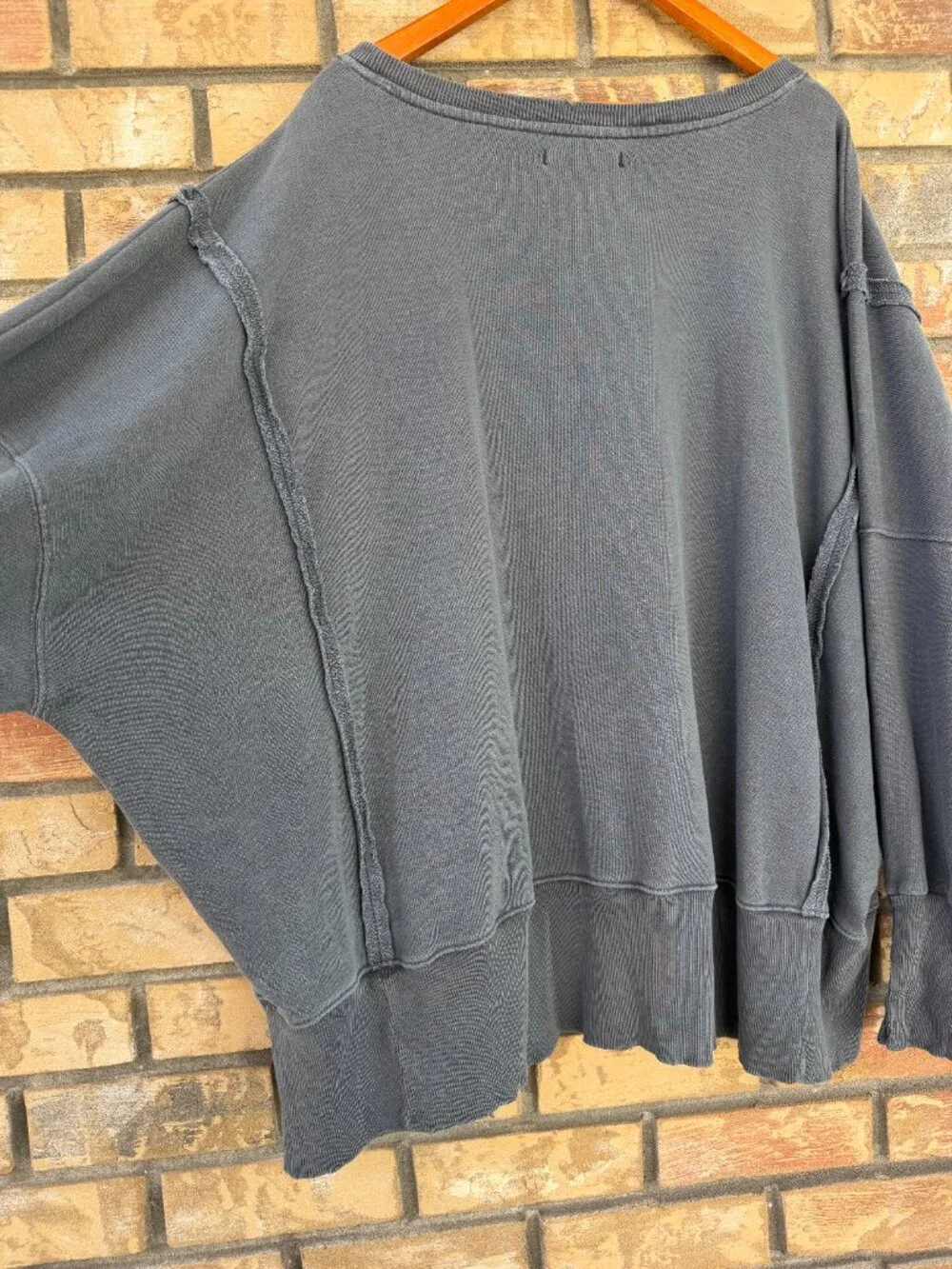 ☀️ Free People We The Free Camden Sweatshirt Rare Deep Blue Blue Fox XL NWOT